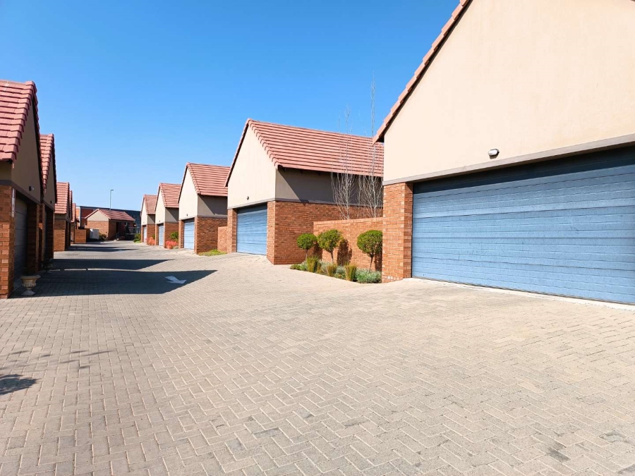 3 Bedroom Property for Sale in Wild Olive Estate Free State